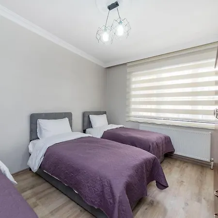 Apartment Fresh In Authentic Neighborhood *