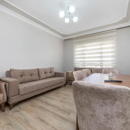 Fresh In Authentic Neighborhood Apartment *