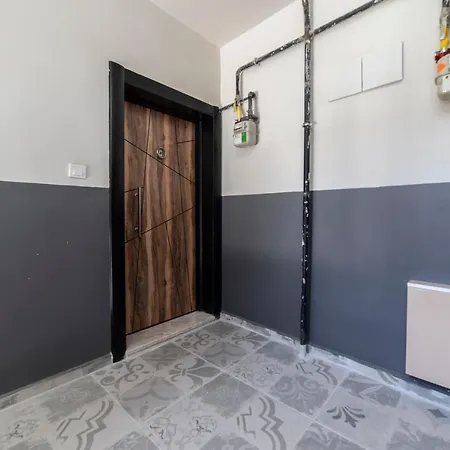 Apartment Fresh In Authentic Neighborhood Bursa